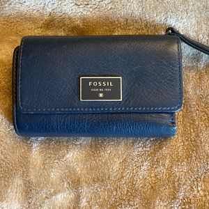 Fossil genuine leather navy wallet. OS